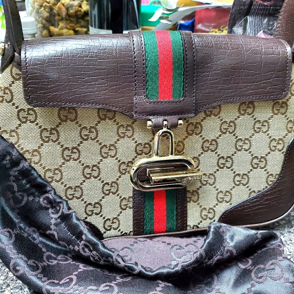 Vintage Gucci shoulder bag